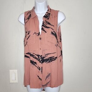 Rock & Republic rayon sleeveless button shirt